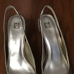 Anne Klein size 8 sling back pump